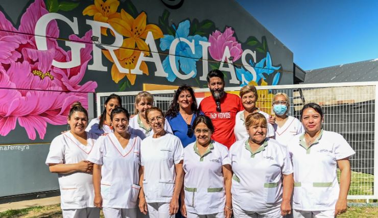 ARTISTA ARROYITENSE AGRADECE AL HOSPITAL MUNICIPAL DR. CARLOS  J. RODRIGUEZ