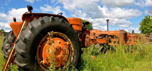 TRAS UN ALLANAMIENTO LA POLICÍA EN LA PARA RECUPERÓ UN TRACTOR