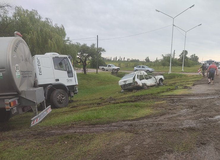 AUTOMIVILISTA CON LESIONES AL CHOCAR CON UN CAMIÓN EN SAN GUILLERMO